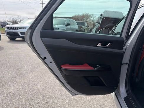 Used 2023 Kia K5 GT-Line image 27