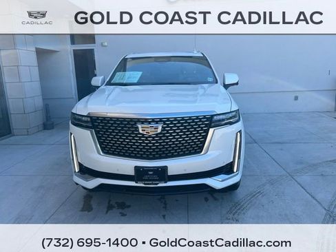 Used 2023 Cadillac Escalade Premium Luxury w/ LPO, Floor Liner Package AWD/4WD image 5