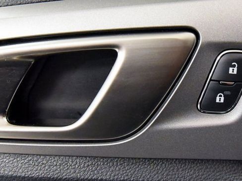 Used 2019 Ford Ranger XLT w/ Equipment Group 301A Mid image 13