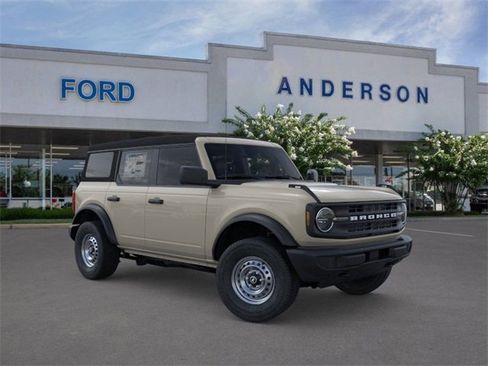 New 2025 Ford Bronco 4-Door image 7