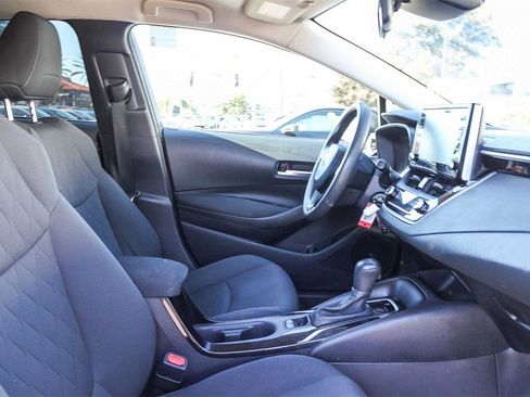 Used 2020 Toyota Corolla LE image 21