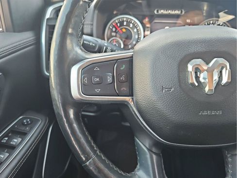 Used 2019 RAM 1500 Laramie AWD/4WD image 19