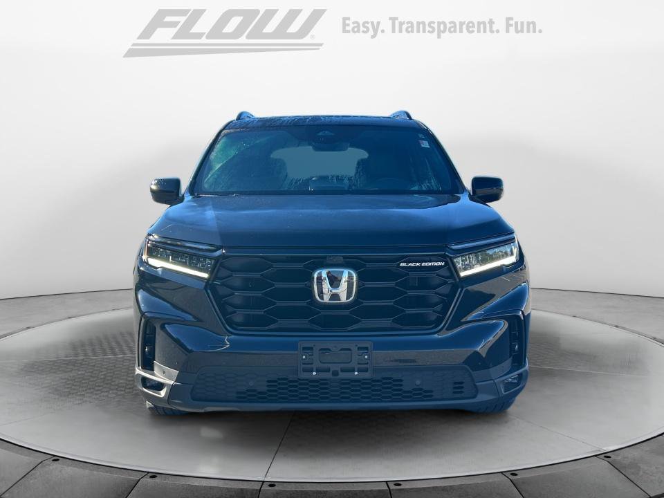 Certified 2025 Honda Pilot Black Edition image 2
