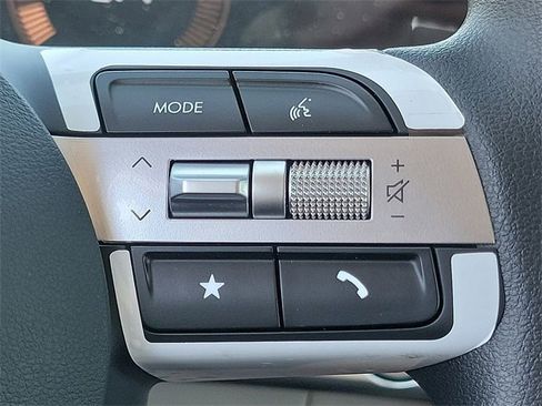 New 2025 Hyundai Tucson SE image 9