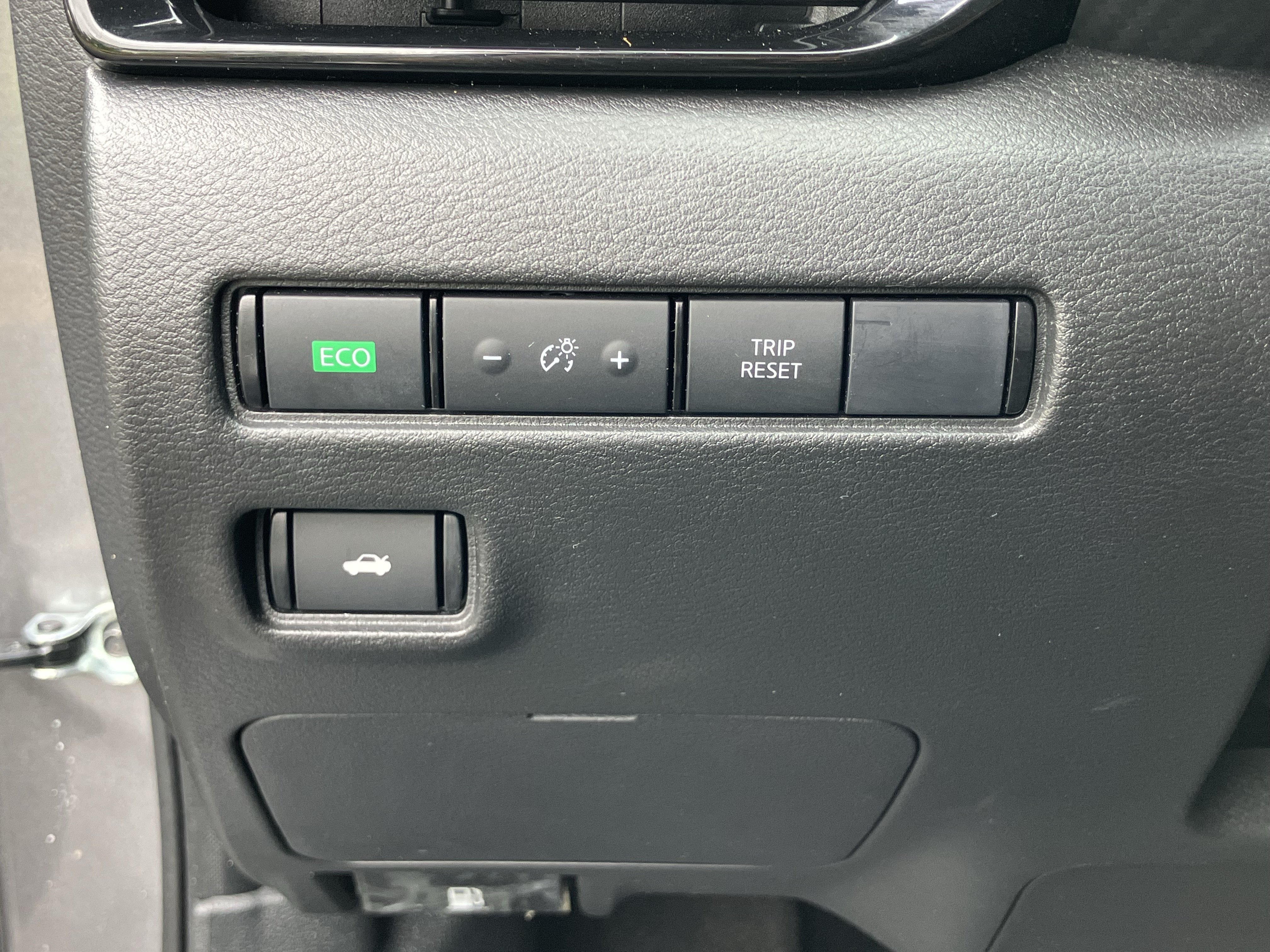 Used 2023 Nissan Sentra SV FWD image 18