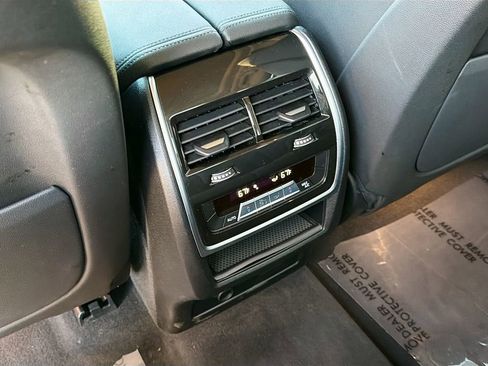 Used 2022 BMW X7 xDrive40i w/ Premium Package image 20