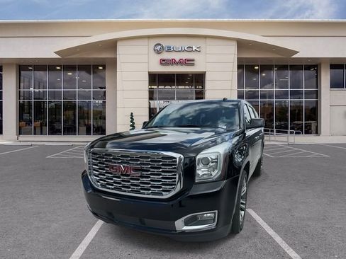 Used 2018 GMC Yukon XL Denali w/ Denali Ultimate Package image 5