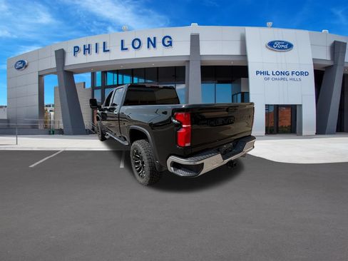 Used 2024 Chevrolet Silverado 2500 LTZ AWD/4WD image 3