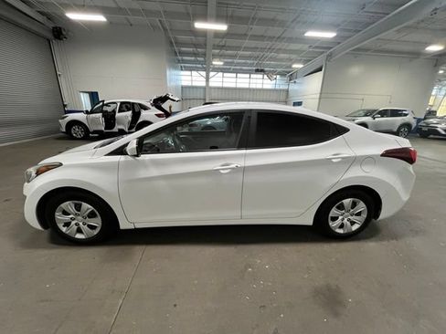 Used 2016 Hyundai Elantra SE FWD image 6