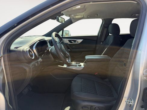 Used 2020 Chevrolet Blazer LT image 9