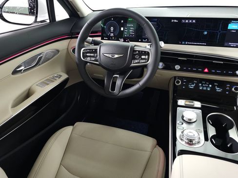 New 2026 Genesis GV70 2.5T AWD/4WD image 13