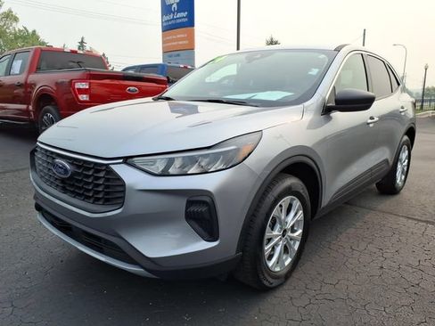 Certified 2024 Ford Escape Active w/ Tech Pack #1 AWD/4WD image 3