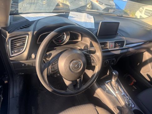 Used 2015 MAZDA MAZDA3 i Sport image 9