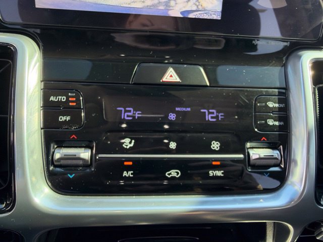 Used 2023 Kia Sorento SX AWD/4WD image 22