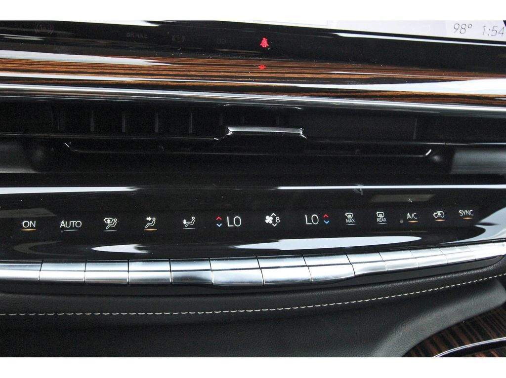 Certified 2023 Cadillac Escalade Premium Luxury AWD/4WD image 25
