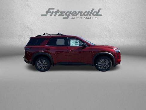 New 2026 Nissan Pathfinder SV image 8