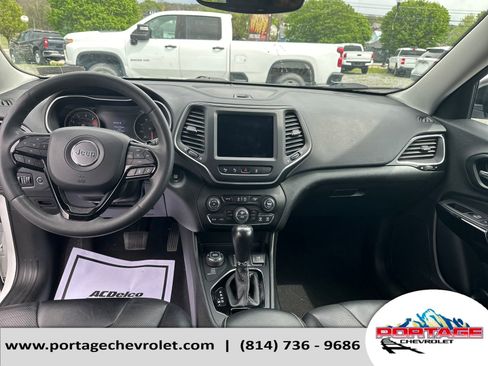 Used 2023 Jeep Cherokee Altitude Lux AWD/4WD image 14