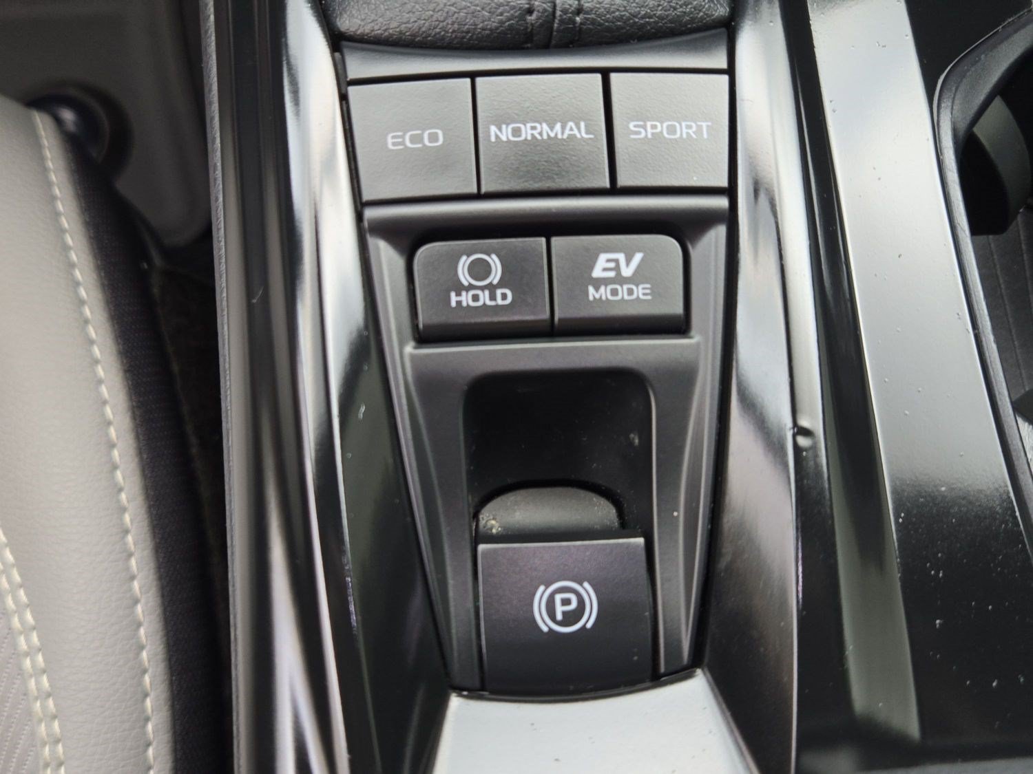 Certified 2025 Toyota Camry SE FWD image 26