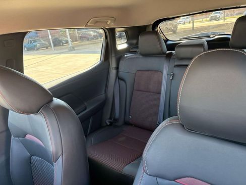 New 2026 Nissan Kicks SR w/ Illumination Package FWD image 16