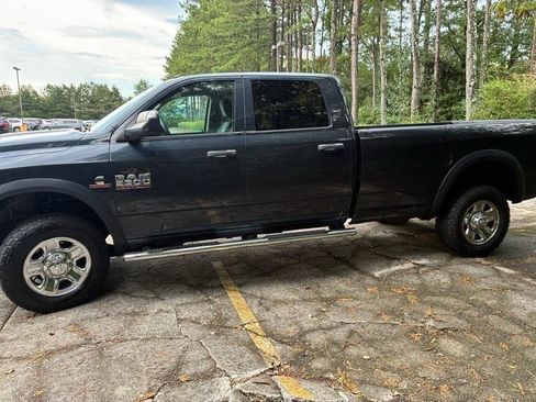 Used 2014 RAM 2500 Tradesman w/ Chrome Appearance Group AWD/4WD image 14