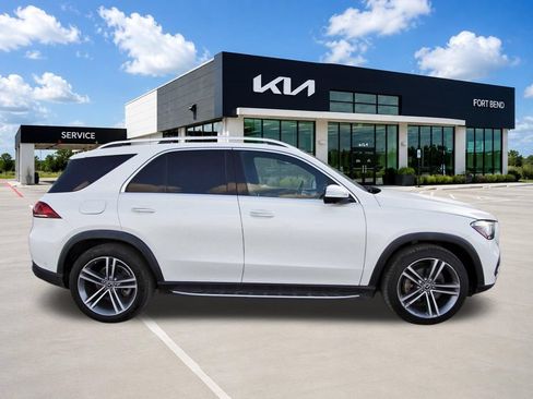 Used 2020 Mercedes-Benz GLE 350 4MATIC image 4
