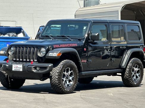 Used 2021 Jeep Wrangler Unlimited Rubicon w/ Cold Weather Group AWD/4WD image 8