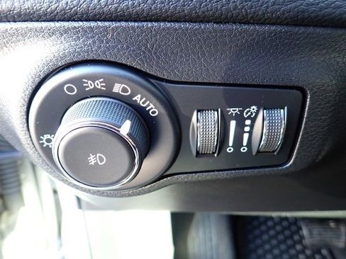 Used 2020 Jeep Compass Altitude image 20