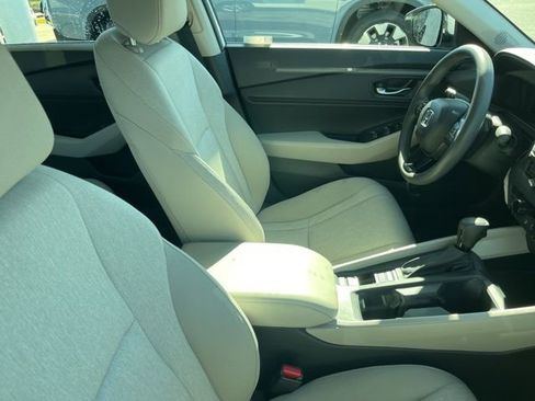 Certified 2023 Honda Accord EX image 4