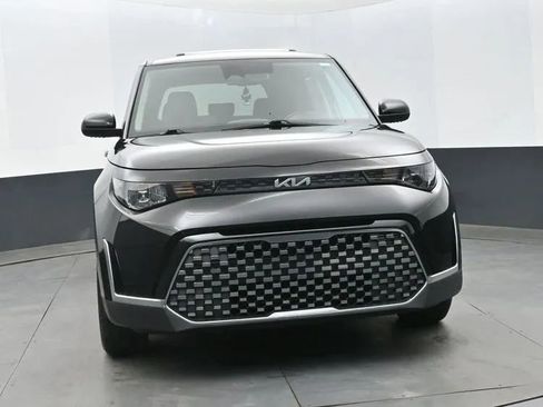 Used 2023 Kia Soul EX FWD image 3