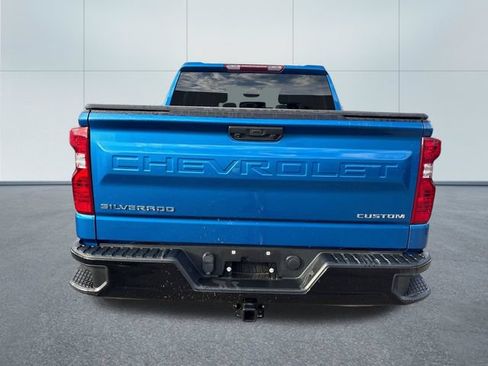 Used 2022 Chevrolet Silverado 1500 Custom Trail Boss AWD/4WD image 3