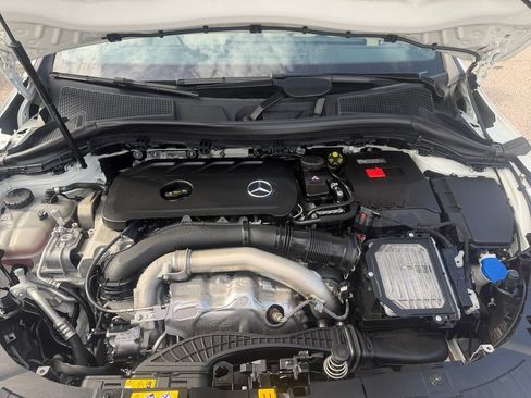 Certified 2025 Mercedes-Benz GLA 250 image 24