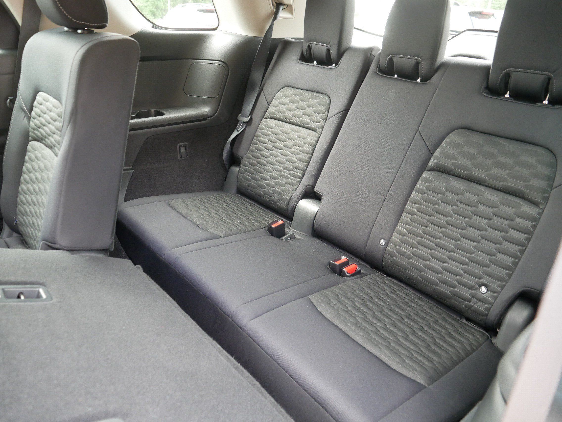 Certified 2024 Nissan Pathfinder SV AWD/4WD image 35
