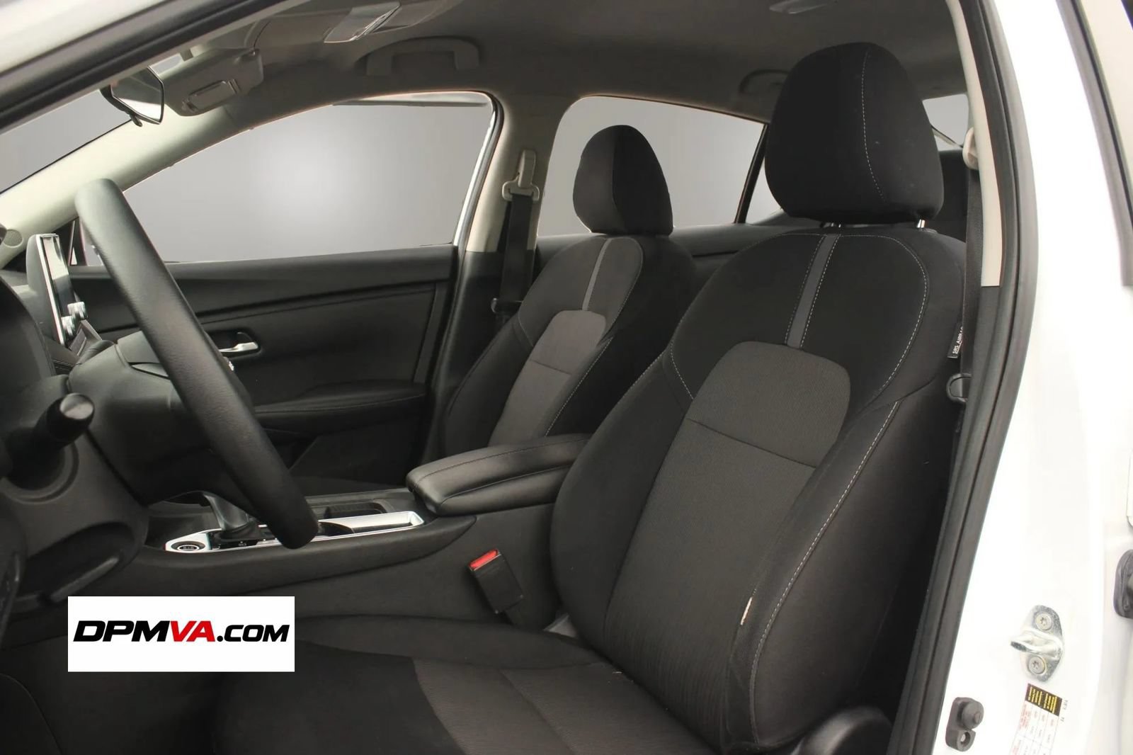 Used 2024 Nissan Sentra SV FWD image 15