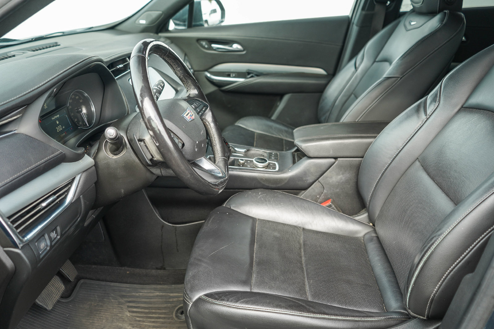 Used 2019 Cadillac XT4 Premium Luxury w/ Driver Assist Package FWD image 12
