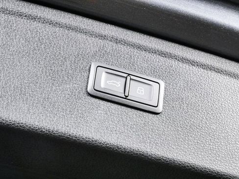 Used 2023 Audi Q5 2.0T Premium Plus AWD/4WD image 28