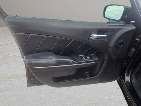Used 2014 Dodge Charger R/T image 24