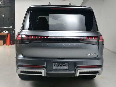 Used 2025 INFINITI QX80 Sensory image 16