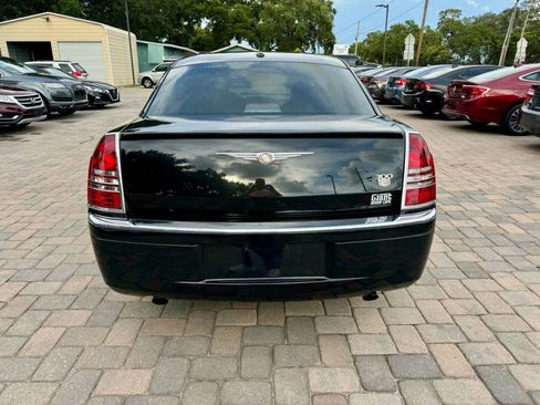 Used 2006 Chrysler 300 C image 16