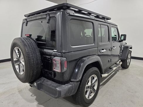 Used 2020 Jeep Wrangler Unlimited Sahara image 4