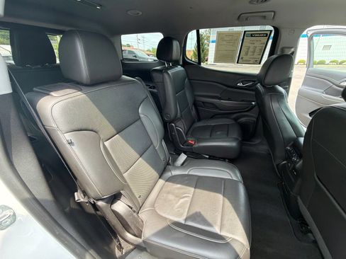 Used 2023 GMC Acadia SLT AWD/4WD image 27