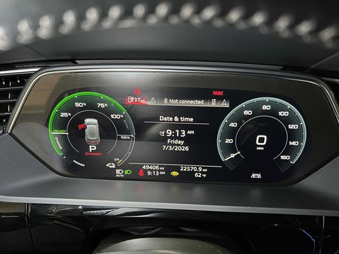 Used 2019 Audi e-tron Prestige w/ Prestige Package AWD/4WD image 40