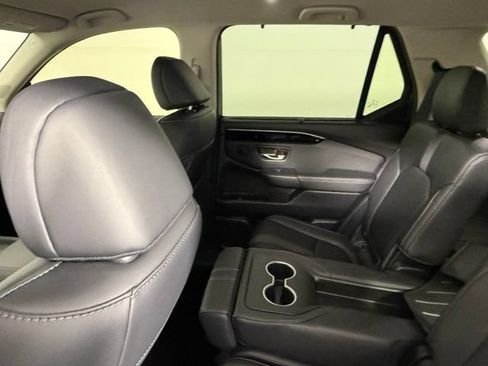 Used 2025 Honda Pilot EX-L image 38