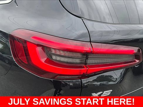 Used 2021 BMW X5 xDrive45e w/ Parking Assistance Package AWD/4WD image 26