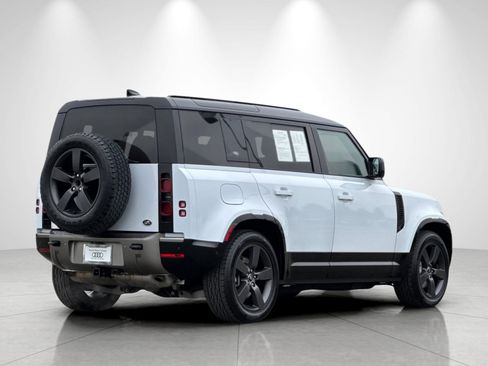Used 2022 Land Rover Defender 110 X-Dynamic HSE image 5