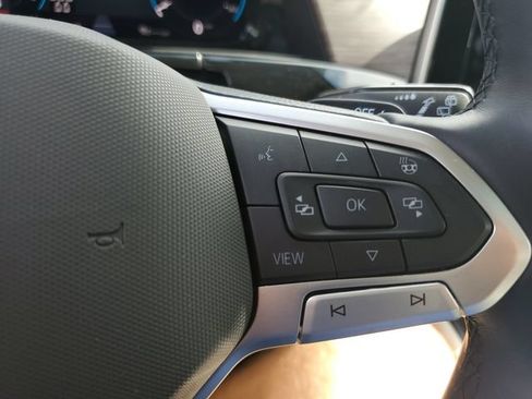 Used 2024 Volkswagen Atlas SEL Premium R-Line AWD/4WD image 23