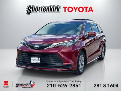 Used 2024 Toyota Sienna LE