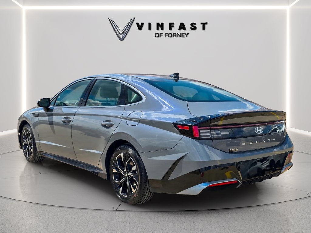 Used 2025 Hyundai Sonata SEL FWD image 3
