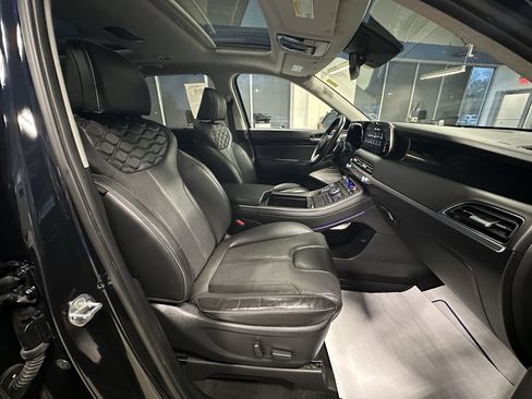 Used 2022 Hyundai Palisade Limited w/ Cargo Package image 25