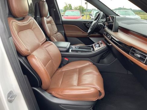 Used 2020 Lincoln Aviator Reserve w/ Equipment Group 202A AWD/4WD image 40