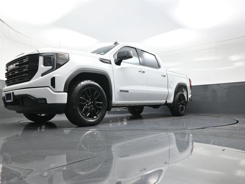 Used 2022 GMC Sierra 1500 Elevation image 11
